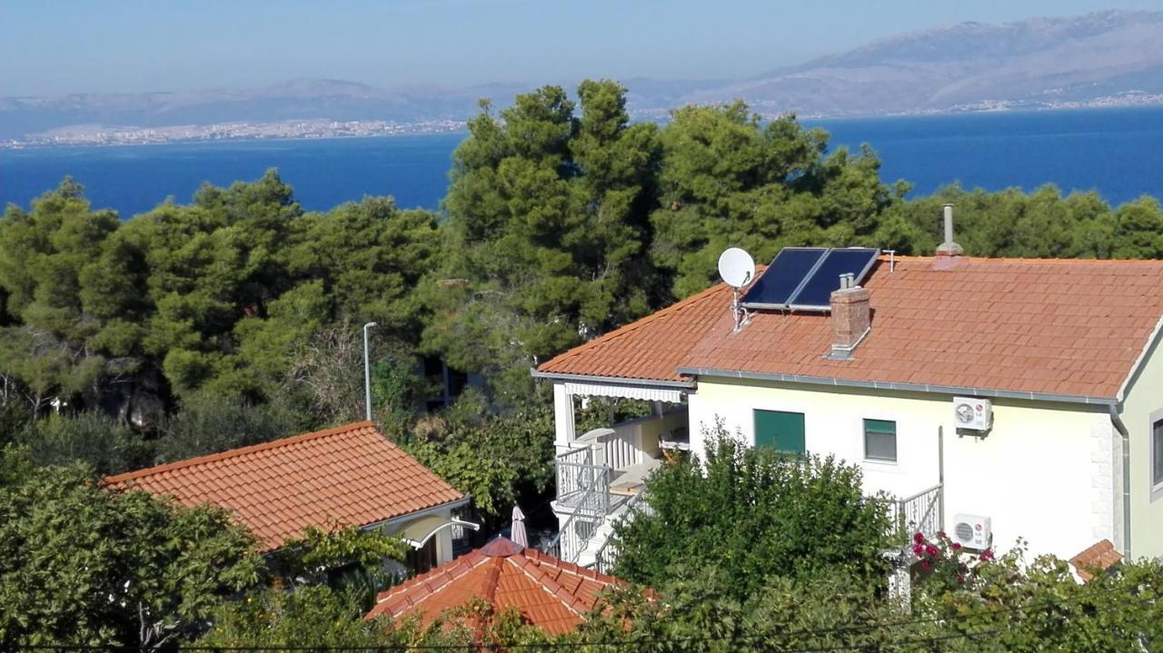 Apartments Marko Sutivan Insel Brac Exterior photo